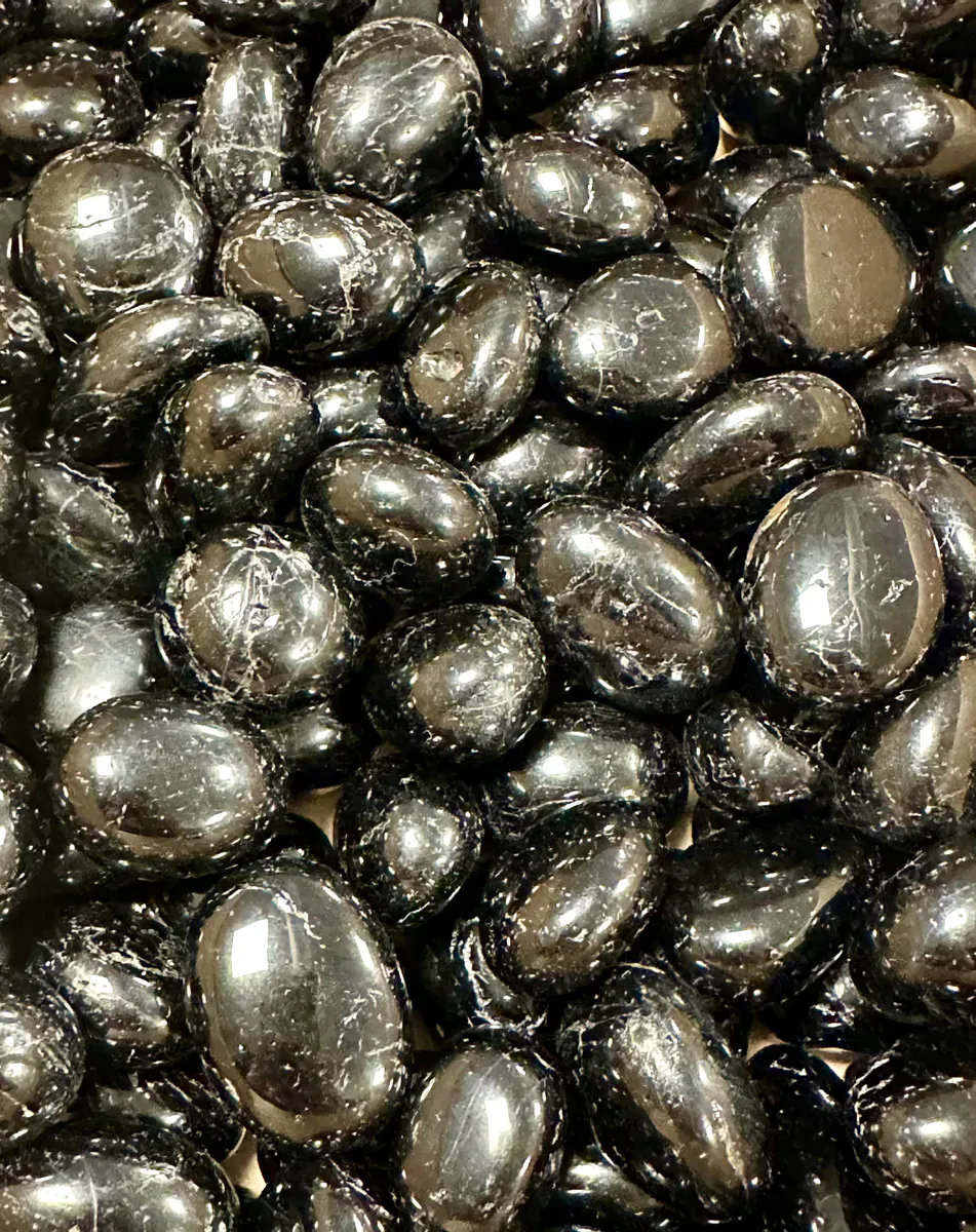 Turmalin Sort Slipt Stein